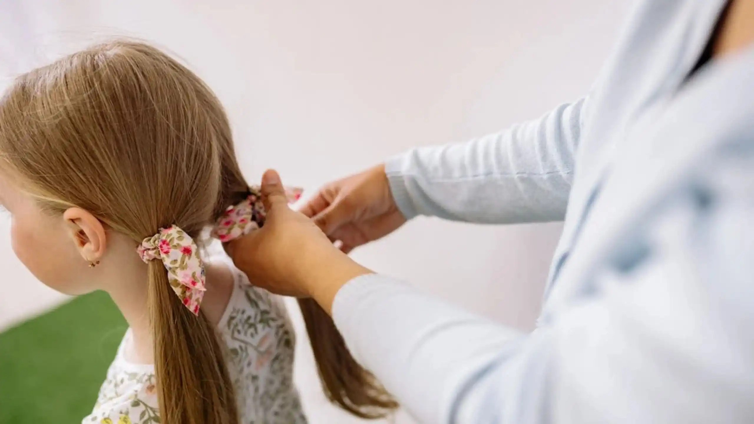 The Ultimate Guide to Hair Ties: Choosing, Using, and Caring for the Best Hair Ties for Every Hair Type